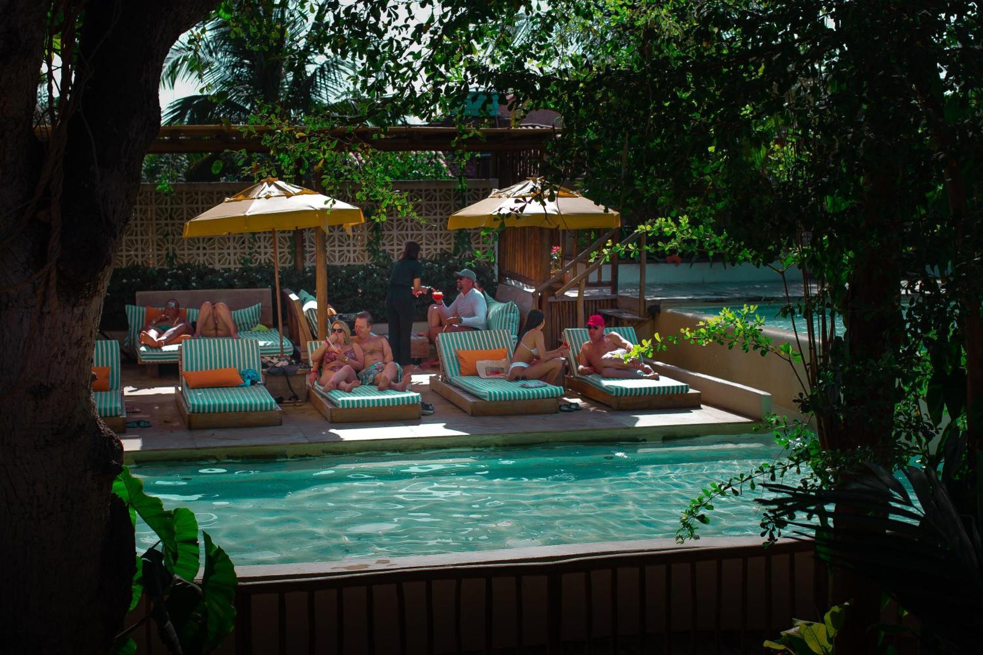 Cafe Jeri Hotel 지조카 데 제리콰콰라 외부 사진 The pool at the hotel