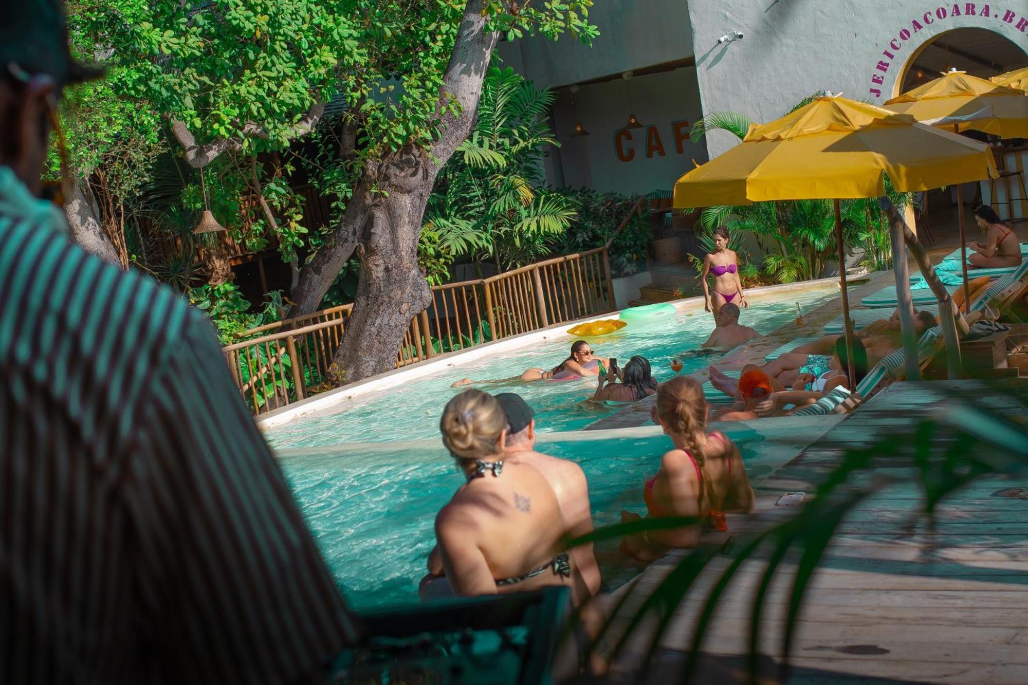 Cafe Jeri Hotel 지조카 데 제리콰콰라 외부 사진 The swimming pool at the hotel